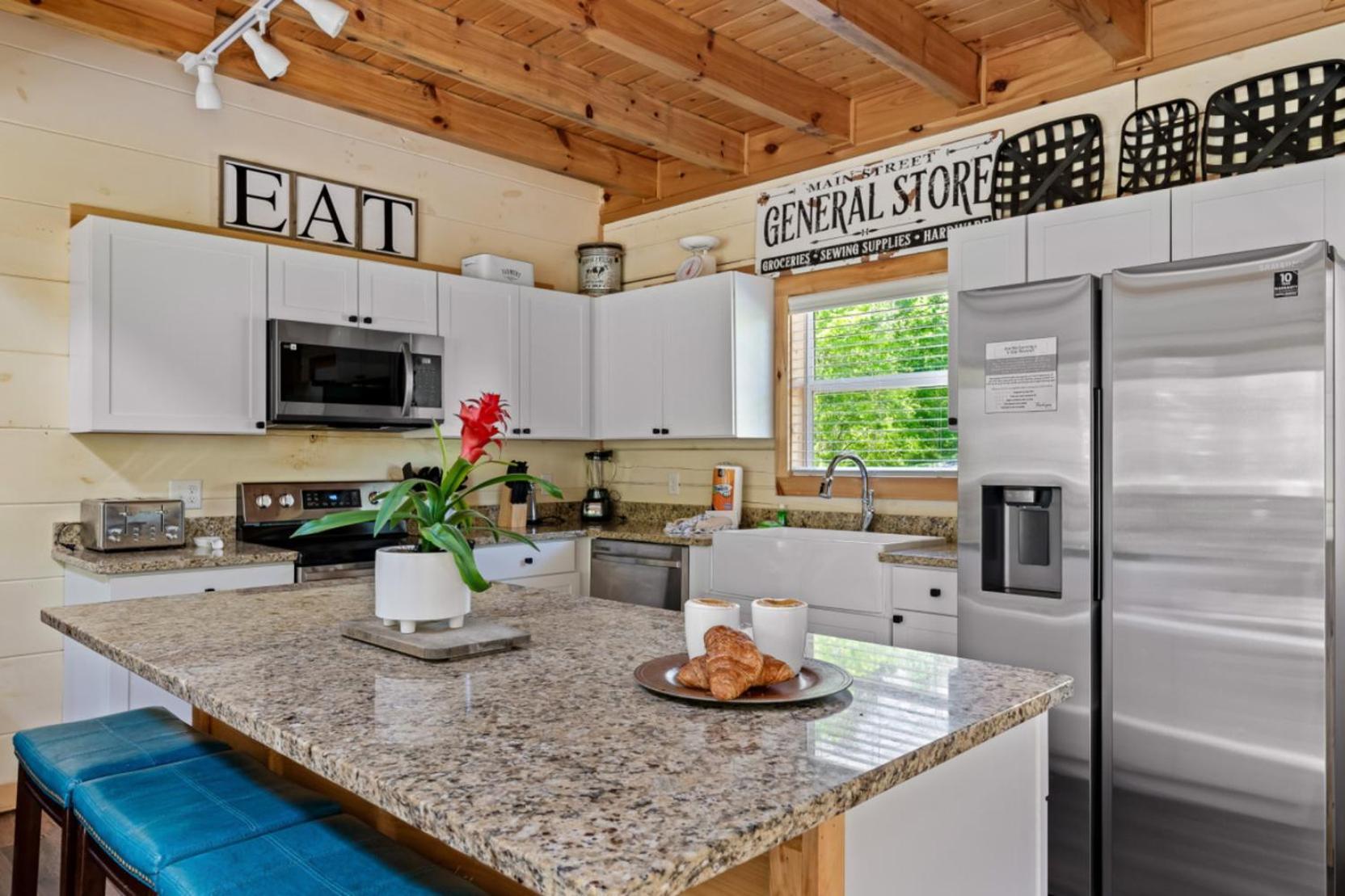 Countryside Comfort By Ghosal Luxury Lodging Севьервилл Экстерьер фото